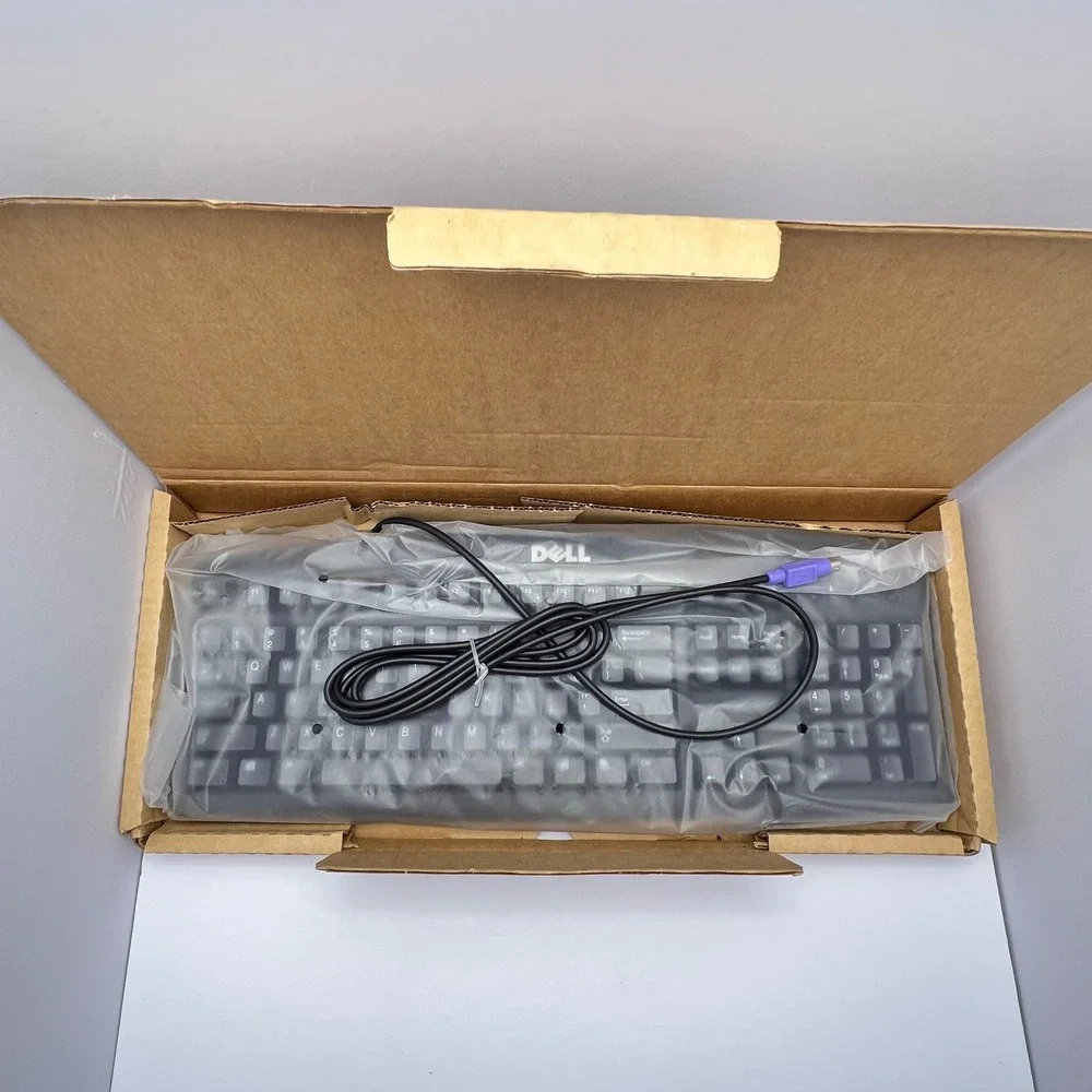 NEW in Box Dell Black PS/2 Wired Keyboard RT7D20 Mechanical Feel QWERTY 104 Key